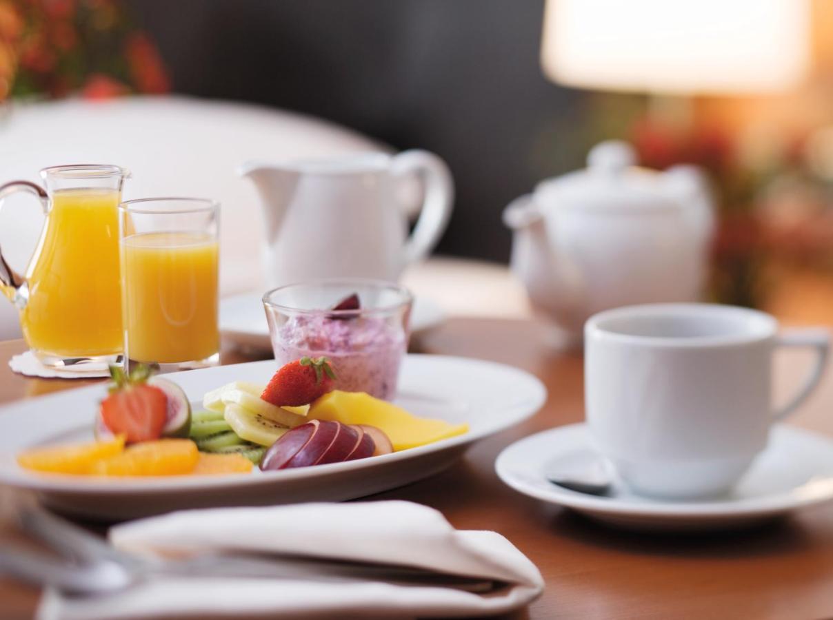 Moevenpick Hotel City Star Jeddah Luaran gambar A breakfast table