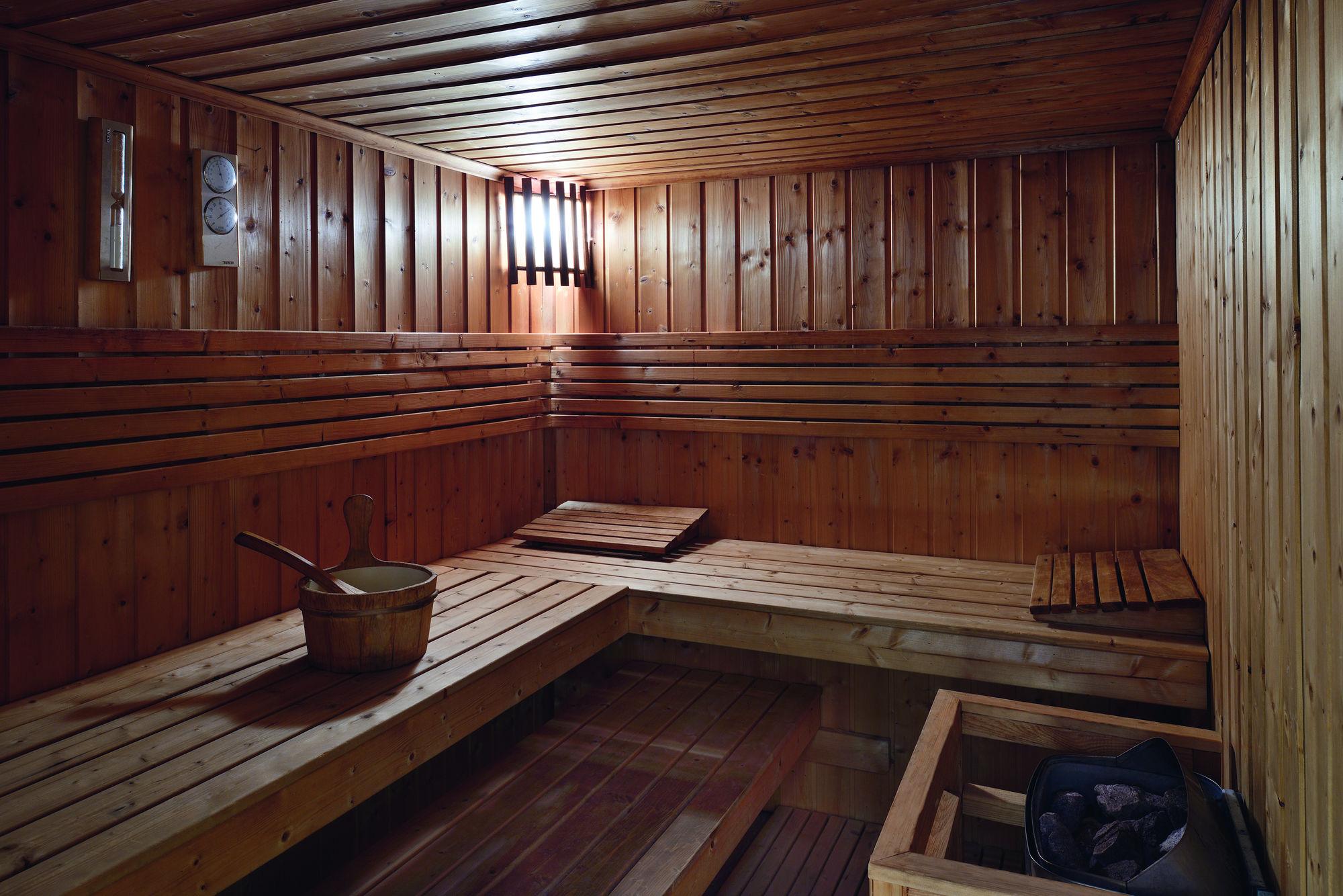 Moevenpick Hotel City Star Jeddah Luaran gambar A Finnish sauna