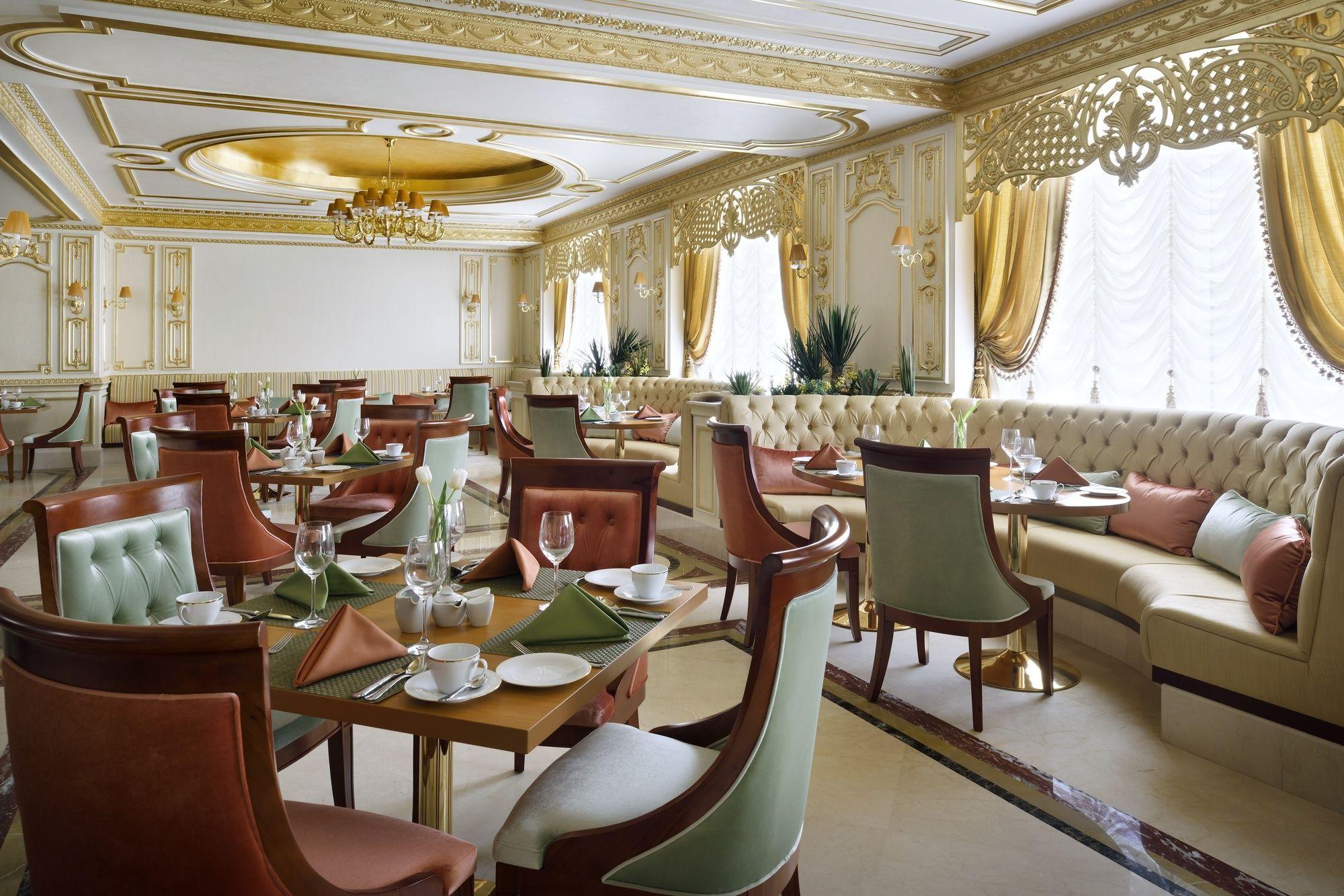 Moevenpick Hotel City Star Jeddah Luaran gambar Restaurant interior