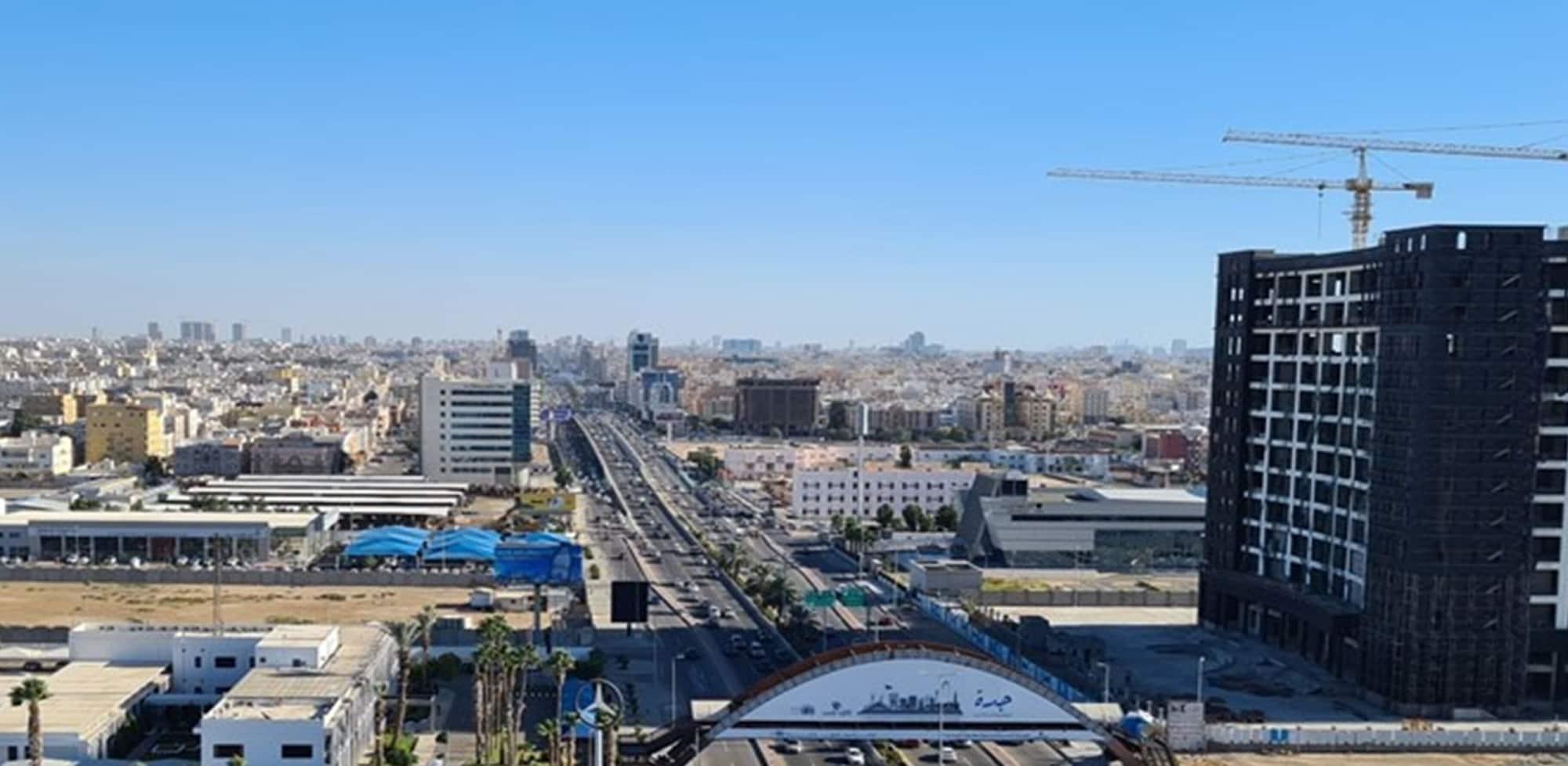 Moevenpick Hotel City Star Jeddah Luaran gambar View of the 101 Freeway in the San Fernando Valley