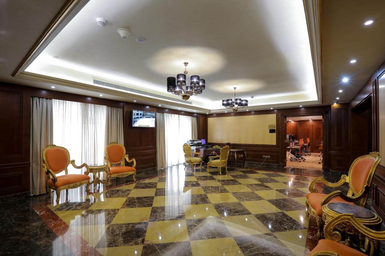 Moevenpick Hotel City Star Jeddah Luaran gambar The lobby of the hotel