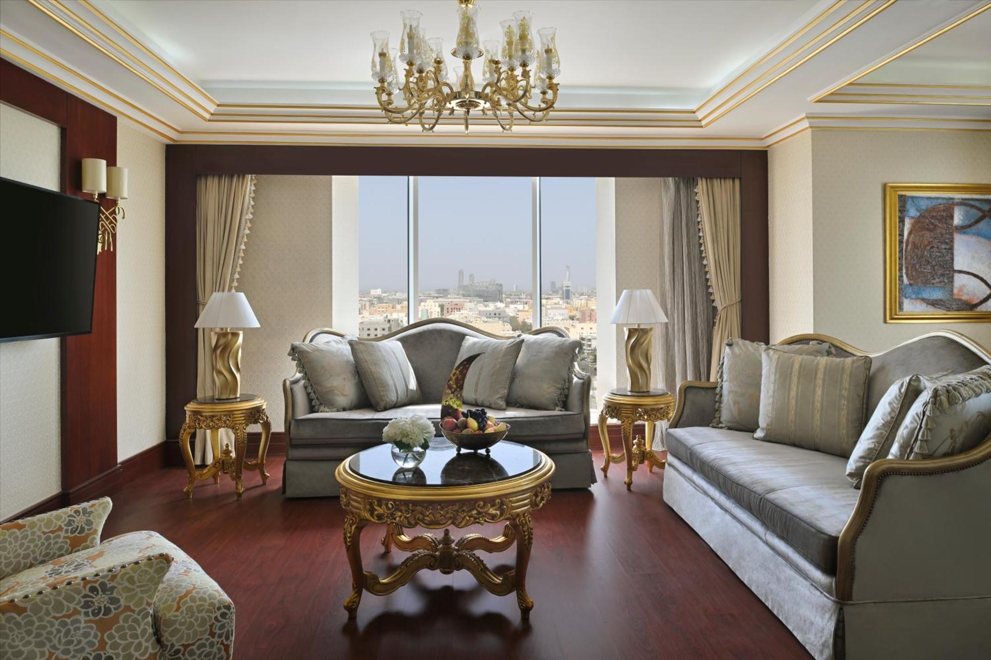 Moevenpick Hotel City Star Jeddah Luaran gambar A suite at the Ritz-Carlton, Riyadh