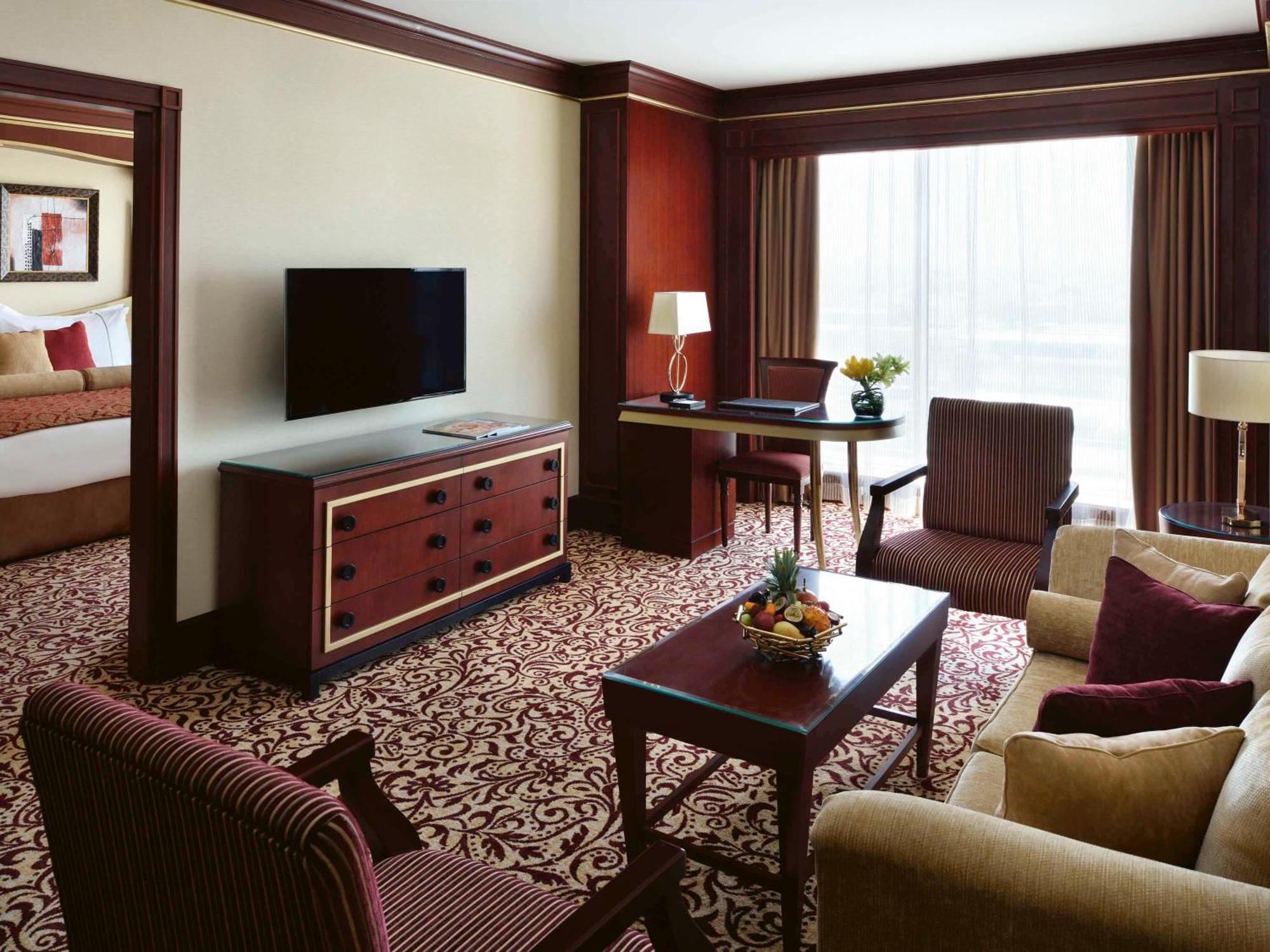 Moevenpick Hotel City Star Jeddah Luaran gambar A suite at the Ritz-Carlton, Dubai