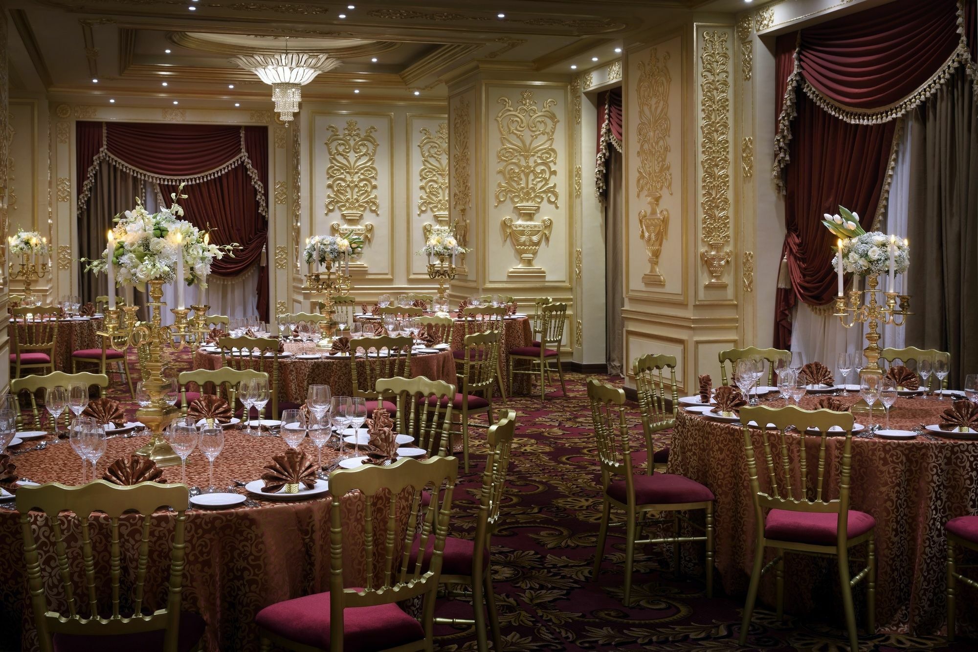 Moevenpick Hotel City Star Jeddah Luaran gambar The ballroom at the Ritz-Carlton, Tysons Corner
